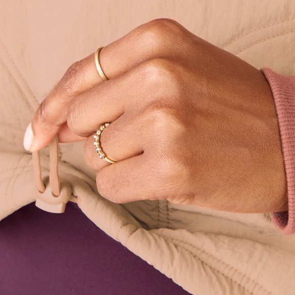 Fabletics Cropped pullover! - Picture 5 of 7